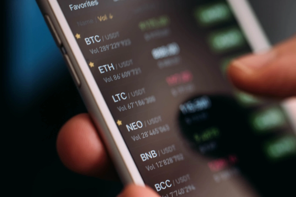 Mobile phones are the most effficient marketing channels for banks