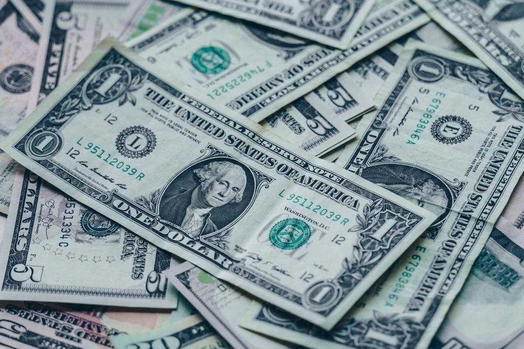 Free US dollar banknotes image